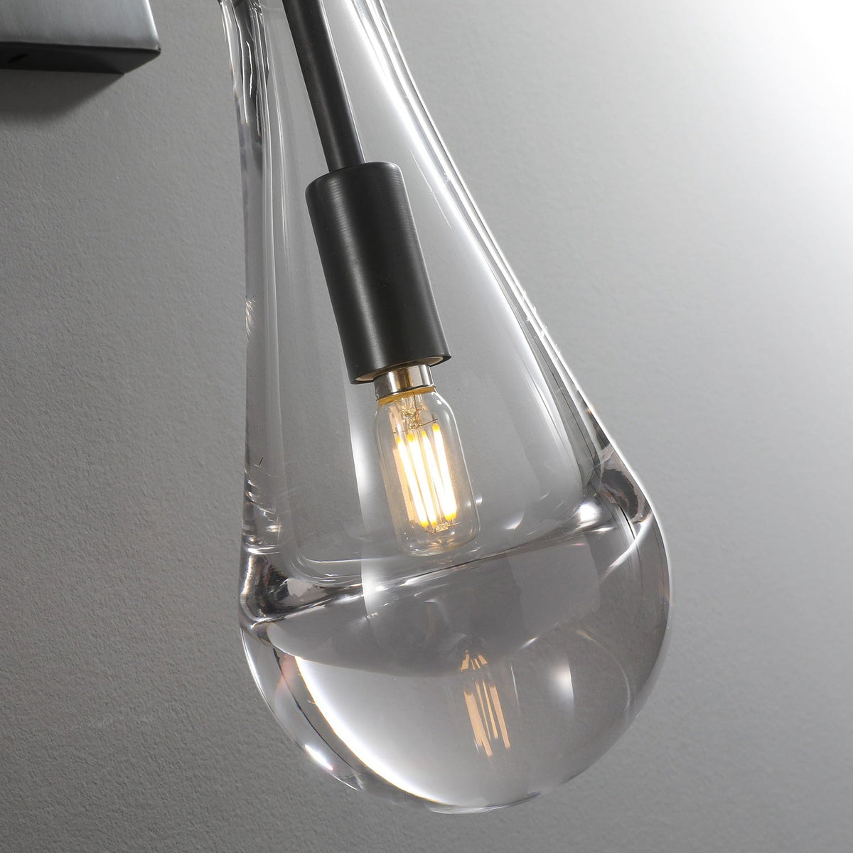 Elara 17.7″ Hand-Blown Glass Wall Sconce