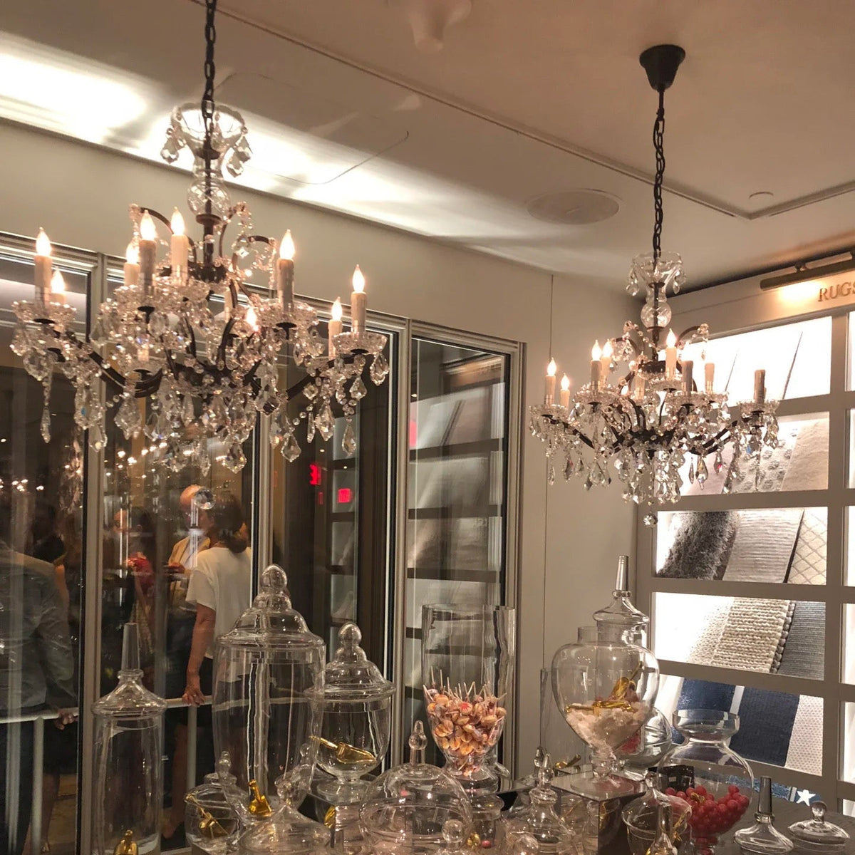 Rovienne 28″ Classic K9 Crystal Chandelier