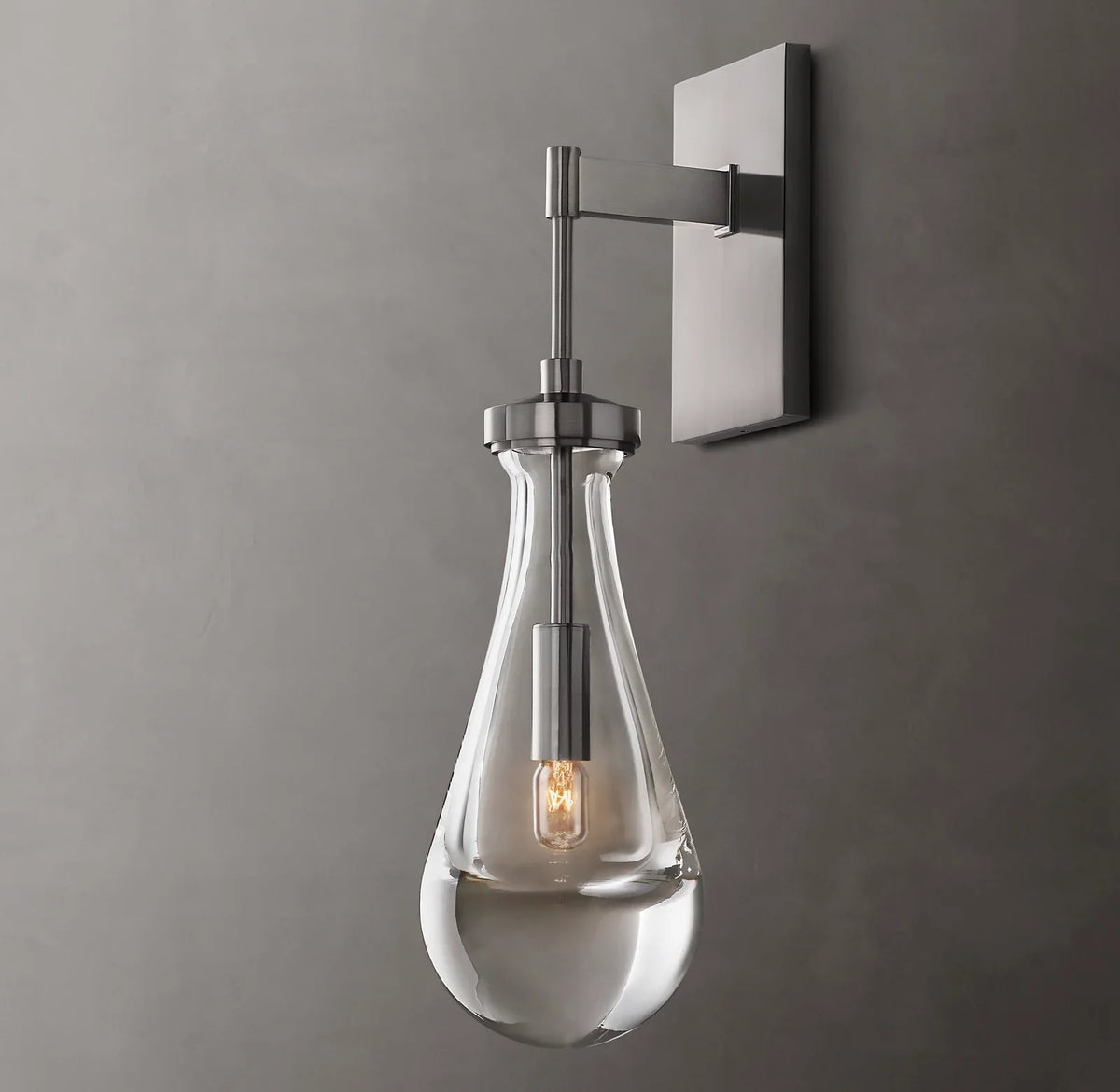 Elara 17.7″ Hand-Blown Glass Wall Sconce
