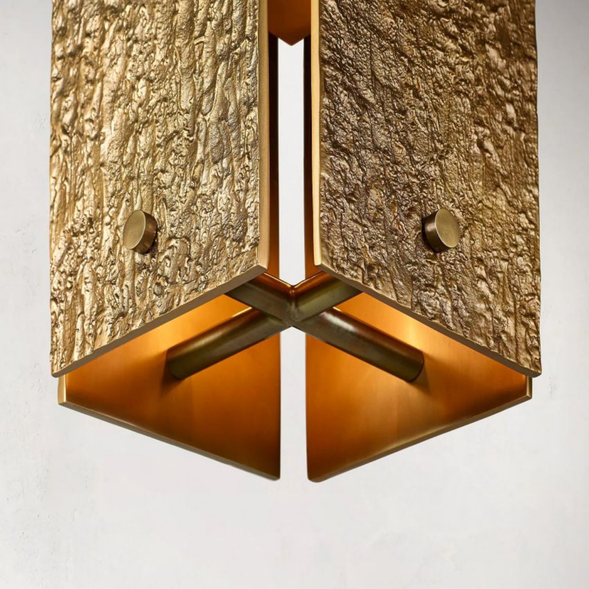 Valora 19″ Rectangular Brass Pendant