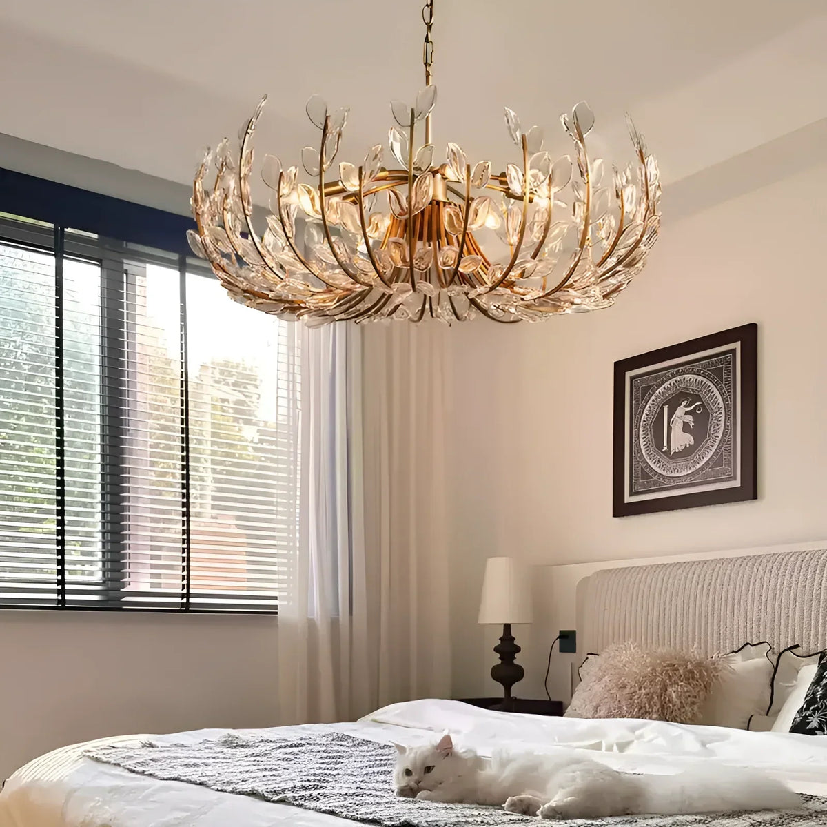Seraphina 32″ 8-Light Glass Petal Chandelier